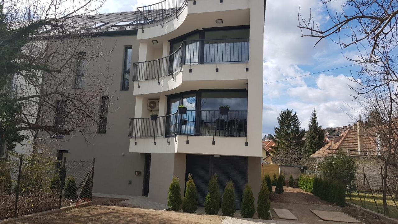 Kriszta Residence Balatonalmádi Exterior foto
